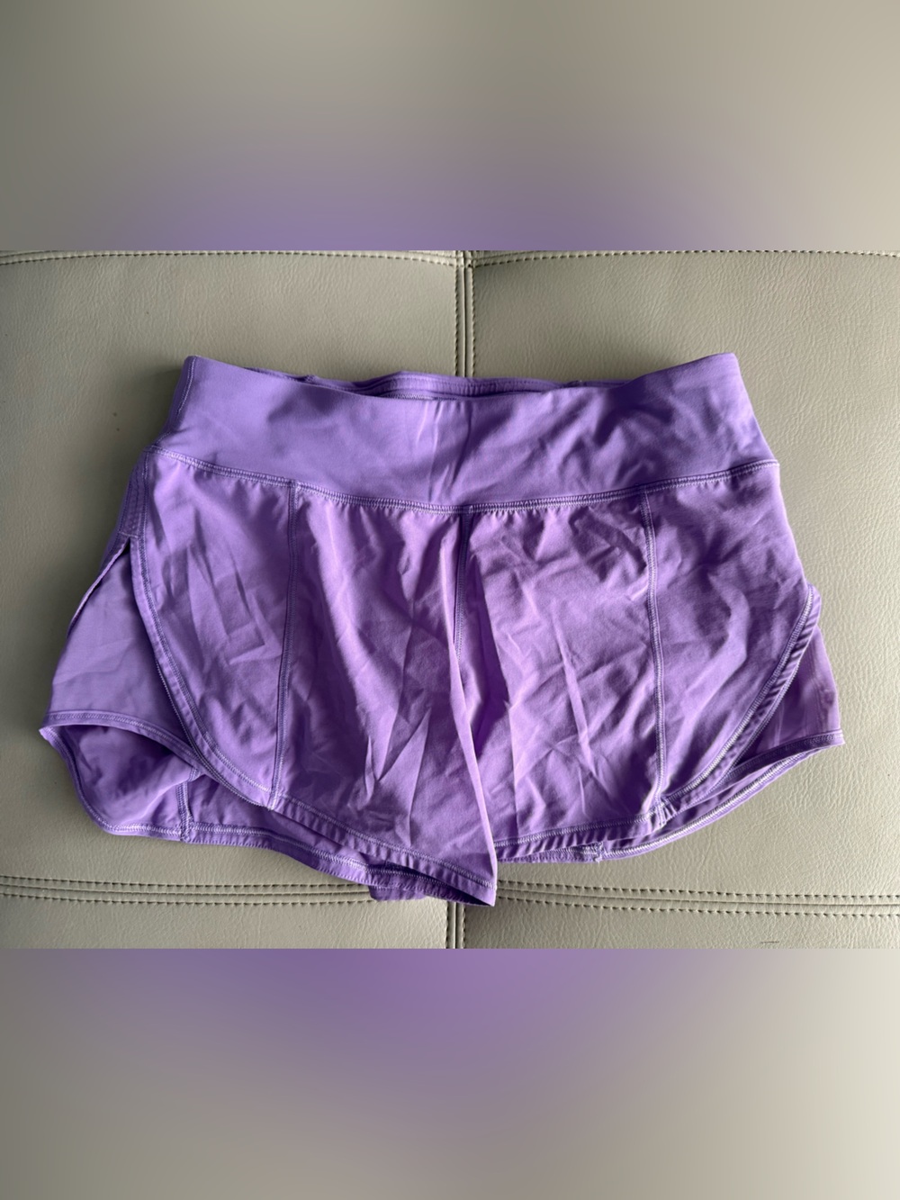 lululemon athletica Lavender Performance Running Shorts NEW size 4